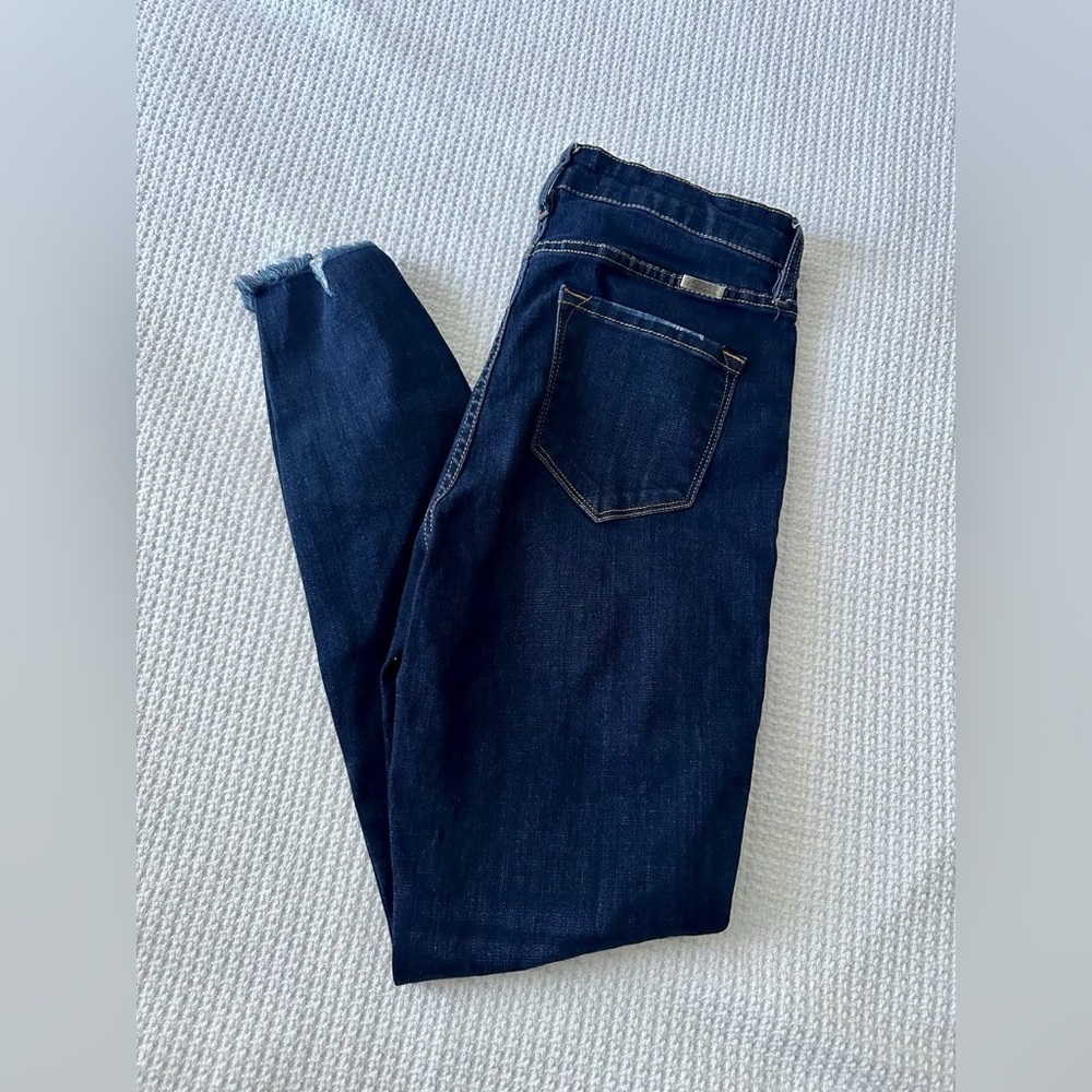 KanCan Button Fly Dark Blue High Rise Women's Skinny Jeans (Size 28)